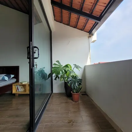 Noi Bai Flight Path Homestay Hanoi Exterior photo