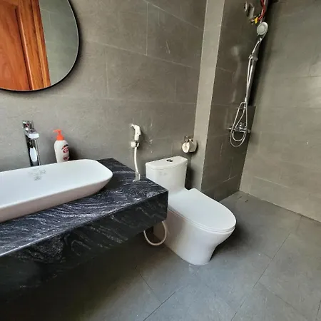 Noi Bai Flight Path Homestay Hanoi Exterior photo