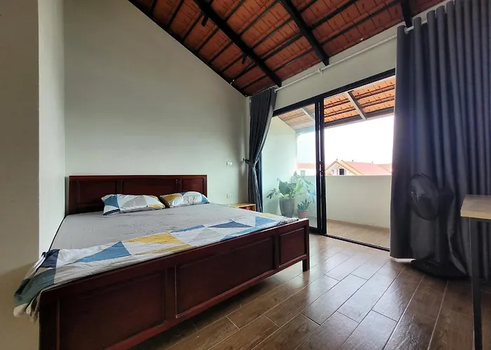 Noi Bai Flight Path Homestay