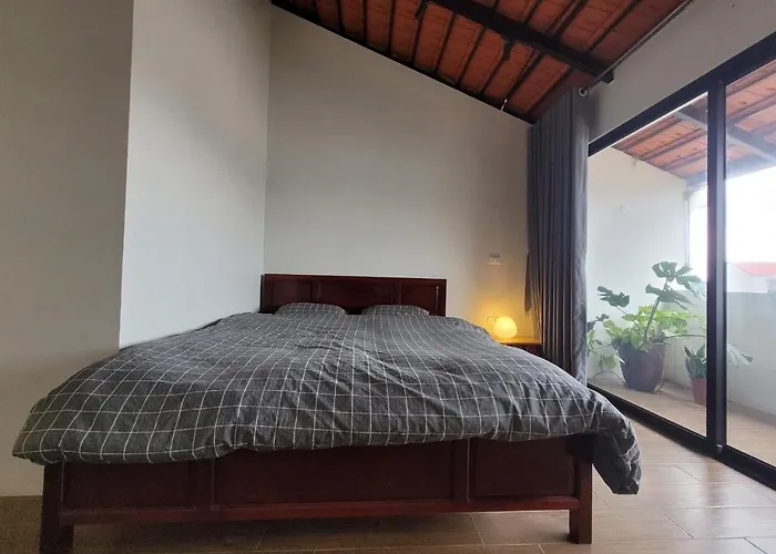 Noi Bai Flight Path Homestay